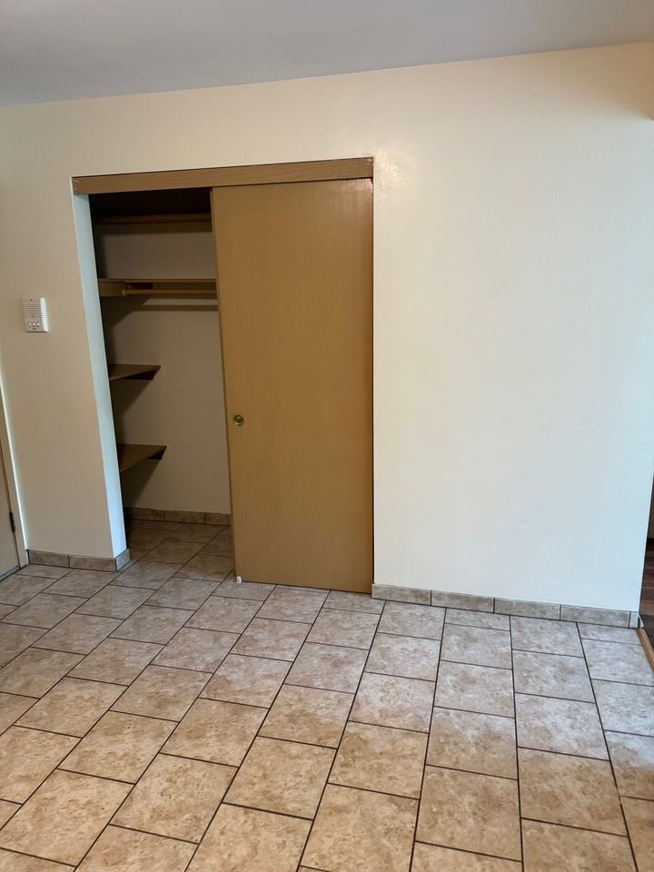 1161 Saint Clair Ave #21 - Photo 6 of 13