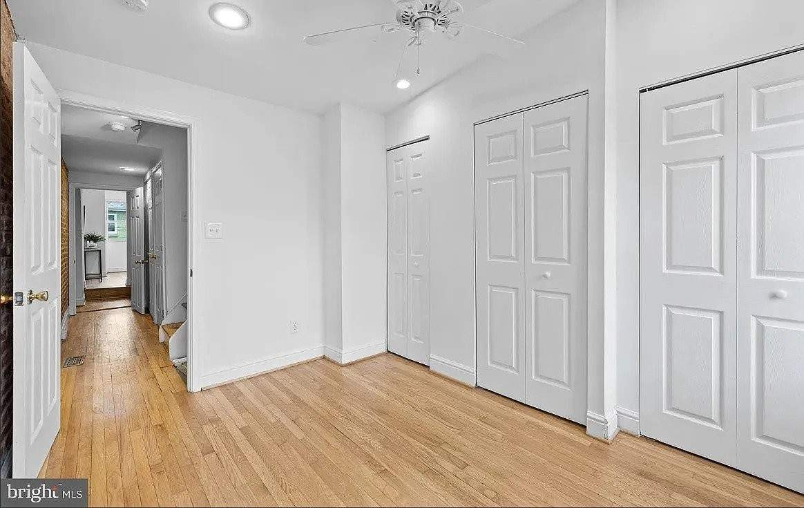 105 E Cross St - Photo 4 of 5