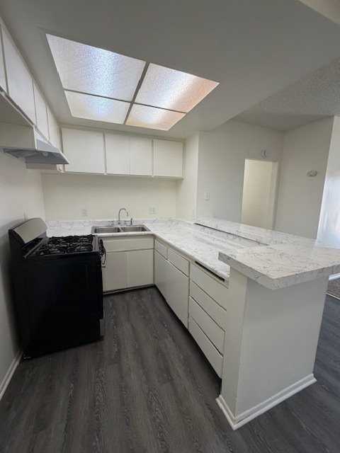 1535 E Canfield Ln #14 - Photo 5 of 7
