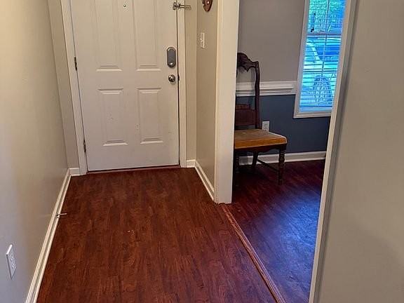 559 Cypress Pond Dr - Photo 5 of 20