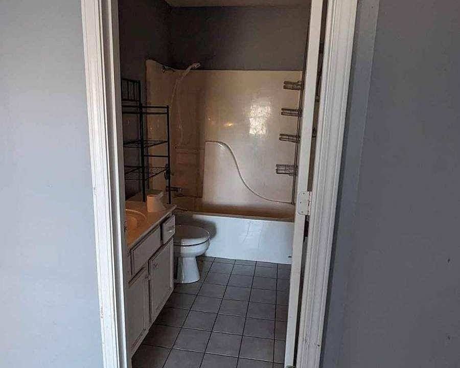 715 Cherub Dr - Photo 3 of 11