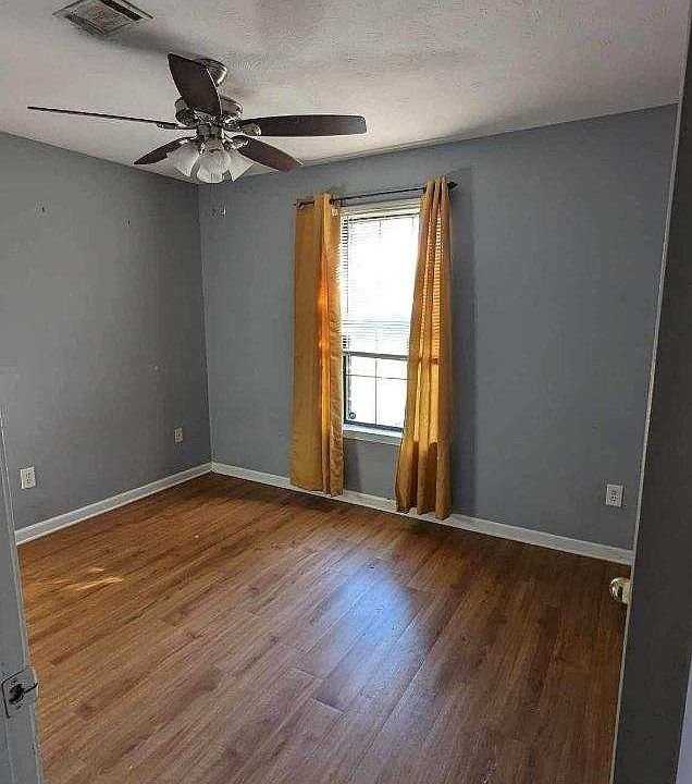 715 Cherub Dr - Photo 5 of 11