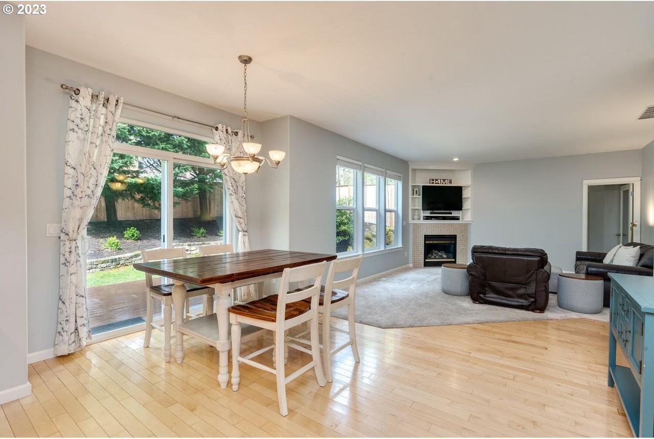 11381 Se Bethany Dr - Photo 3 of 24