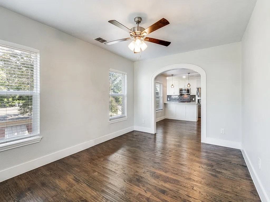 4302 Gaston Ave - Photo 4 of 4