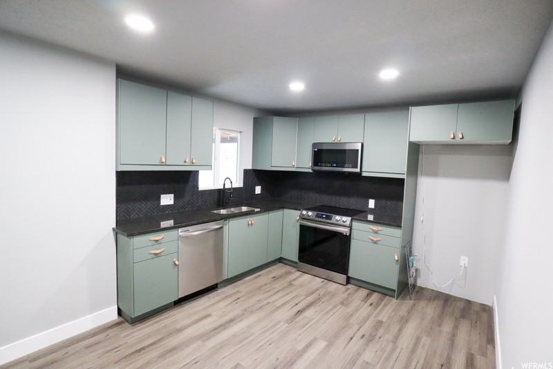948 E Atkin Ave - Photo 7 of 21