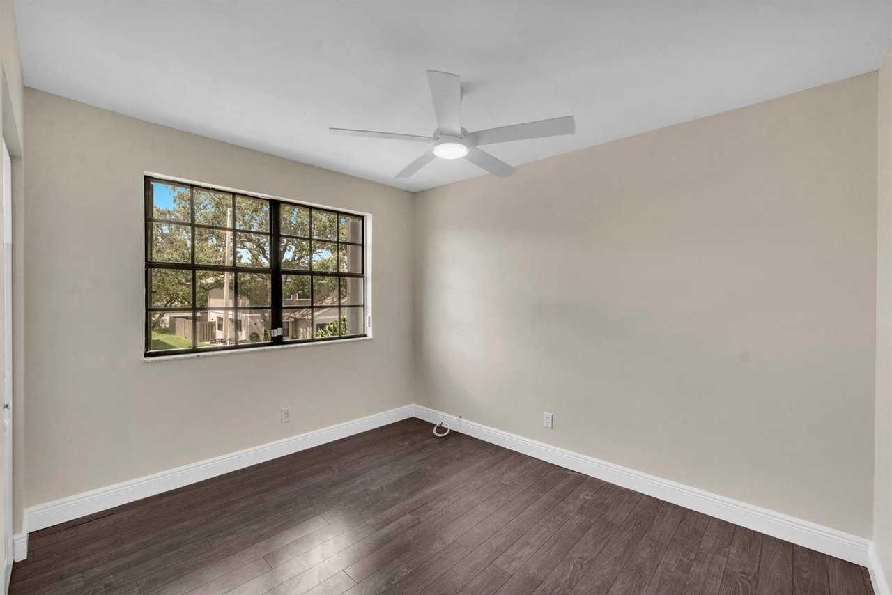 2615 Swst - Photo 6 of 14