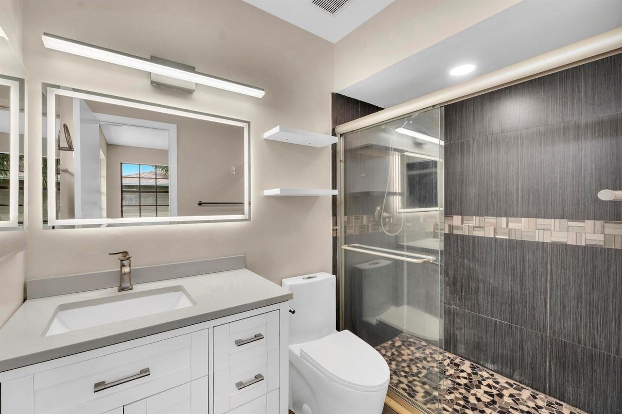 2615 Swst - Photo 7 of 14
