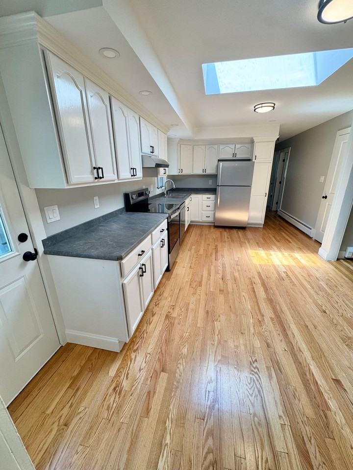 12 Hadley St - Photo 4 of 10
