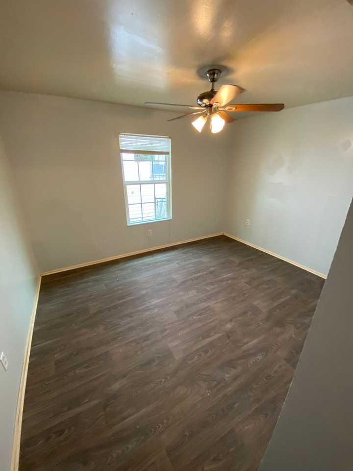216 W Ave C Robstown Texas - Photo 6 of 20