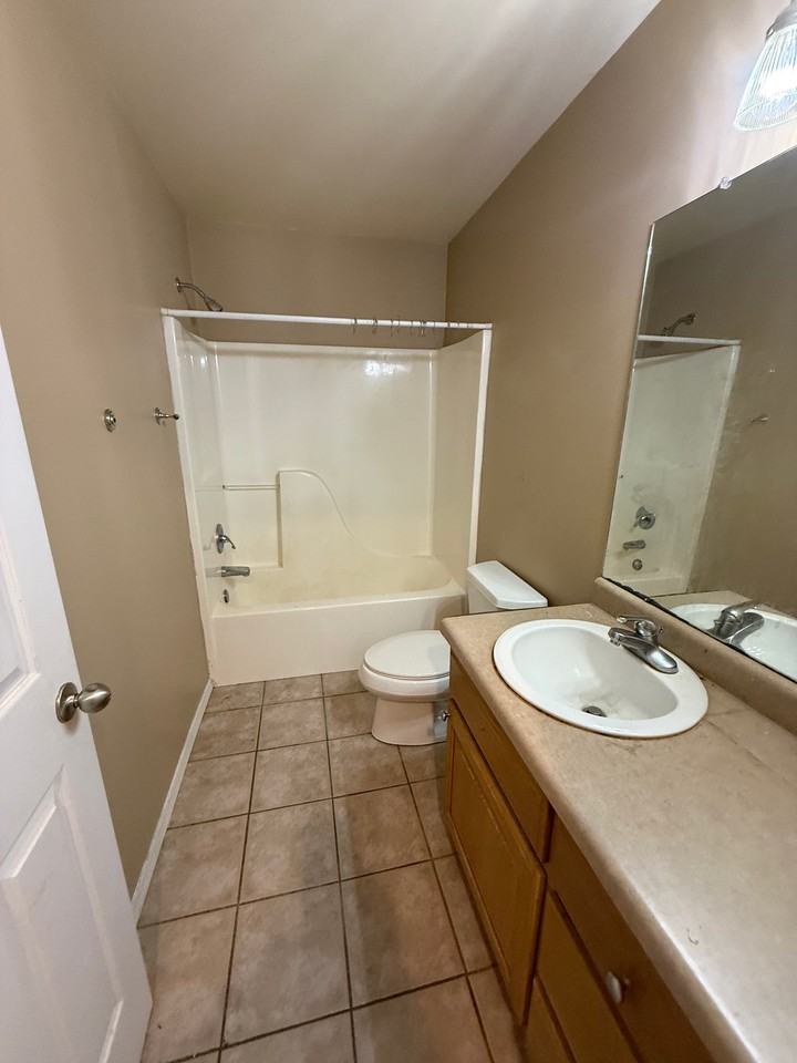 1205 N Nashville Pl #1 - Photo 5 of 12