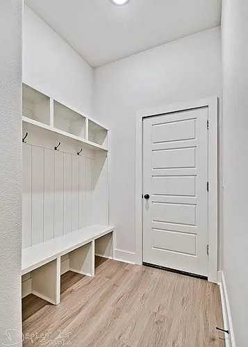 952 Pinnacle St - Photo 4 of 19