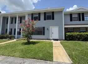 1413 Manor Dr Ne  