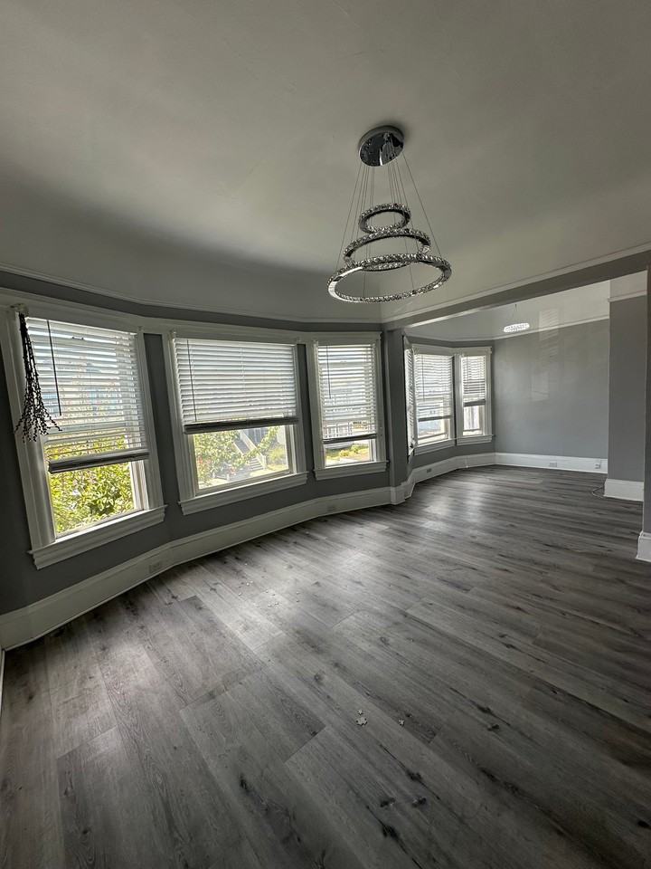 1438 4th Ave - Photo 4 of 13