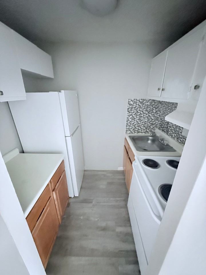 194 Washington St #324 - Photo 3 of 9