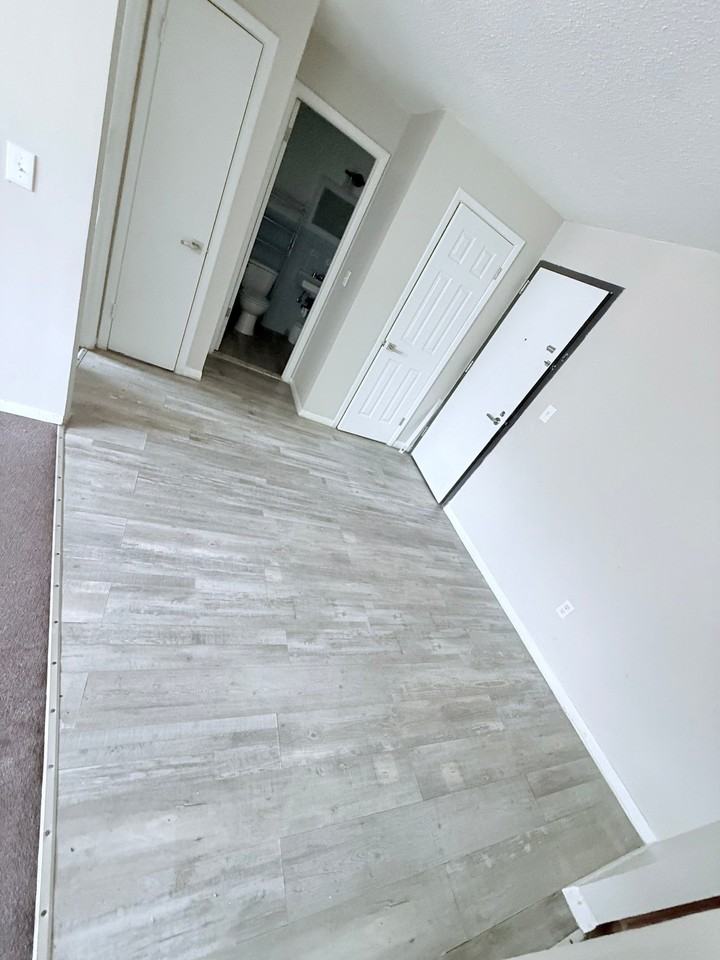 194 Washington St #324 - Photo 5 of 9