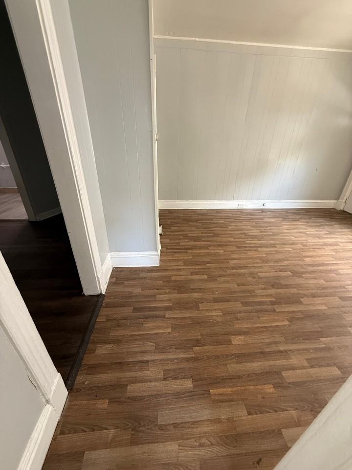 7 Kenyon Ct #5 - Photo 2 of 11