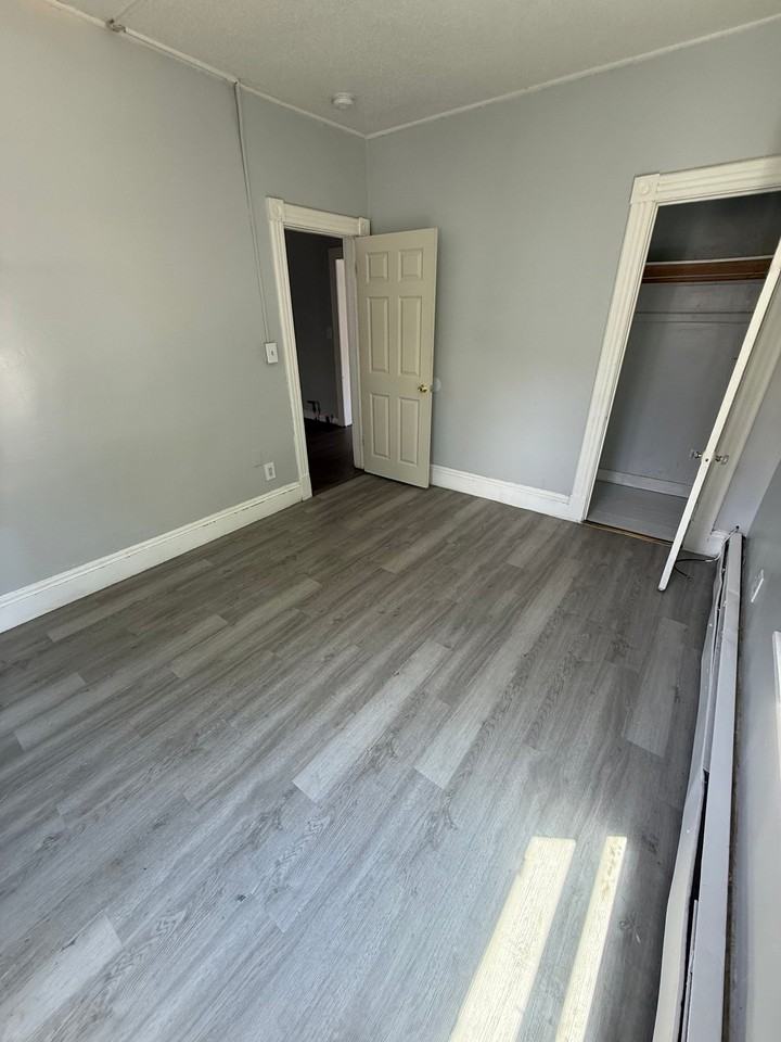7 Kenyon Ct #5 - Photo 6 of 11