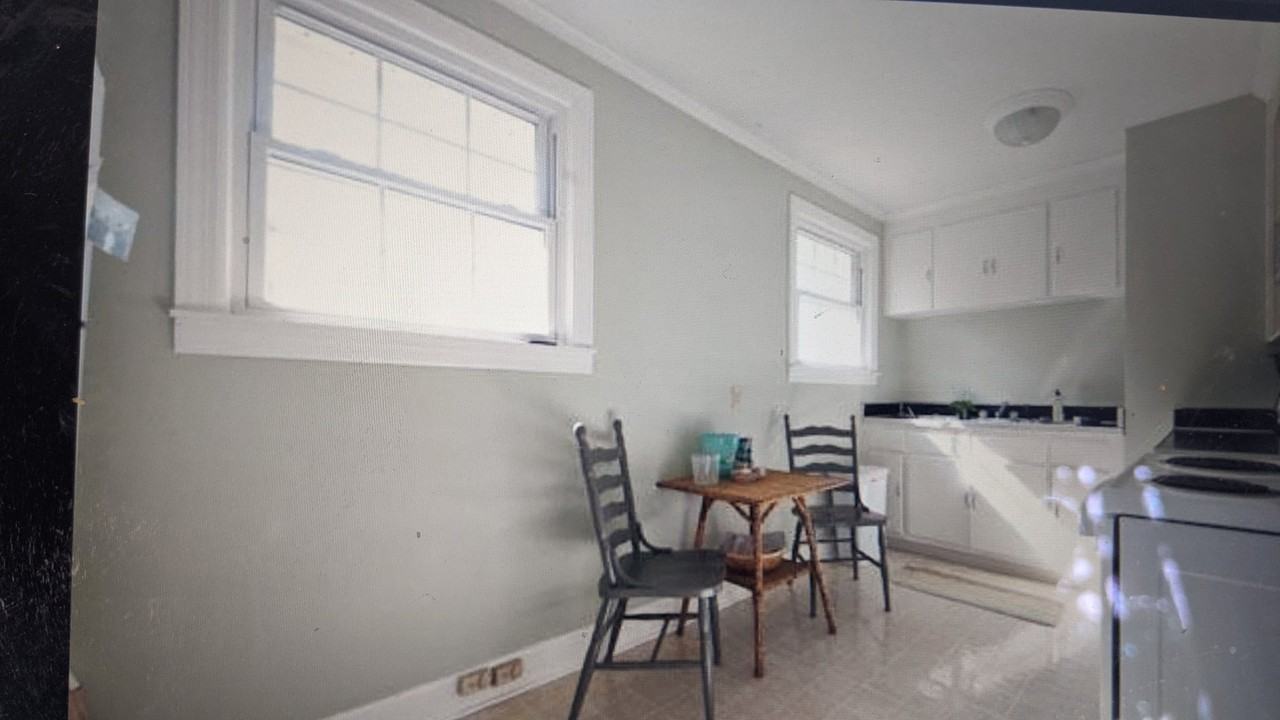 3503 Murphy Rd - Photo 2 of 12