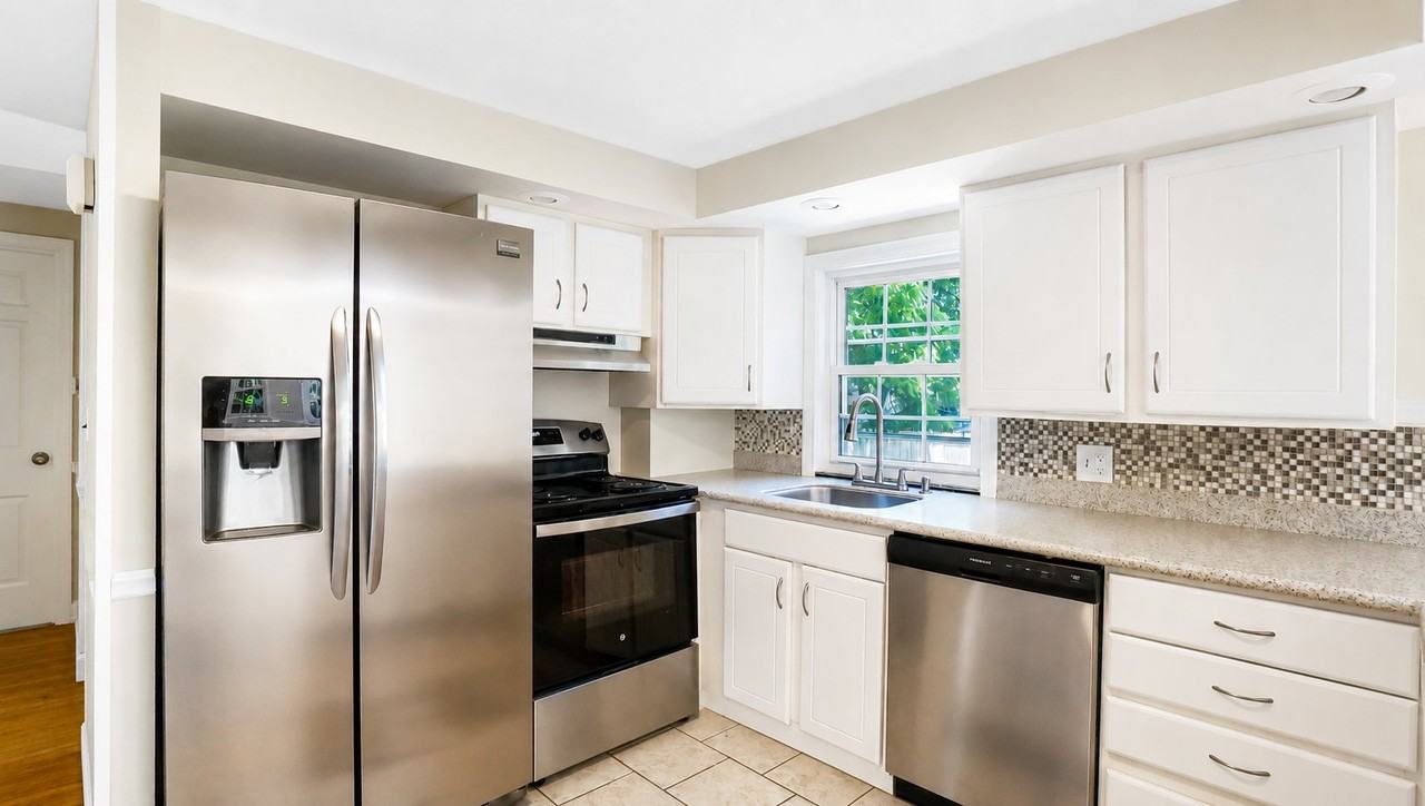 54 E Boscobel St - Photo 5 of 9