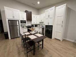 featured image of 322 W Madison St #2