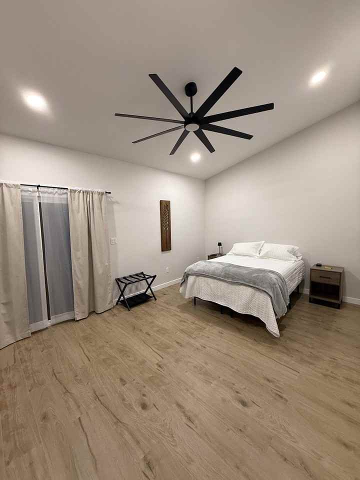 322 W Madison St #2 - Photo 4 of 10