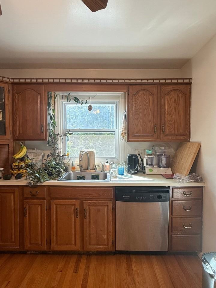 210 Gordon Ave - Photo 6 of 11