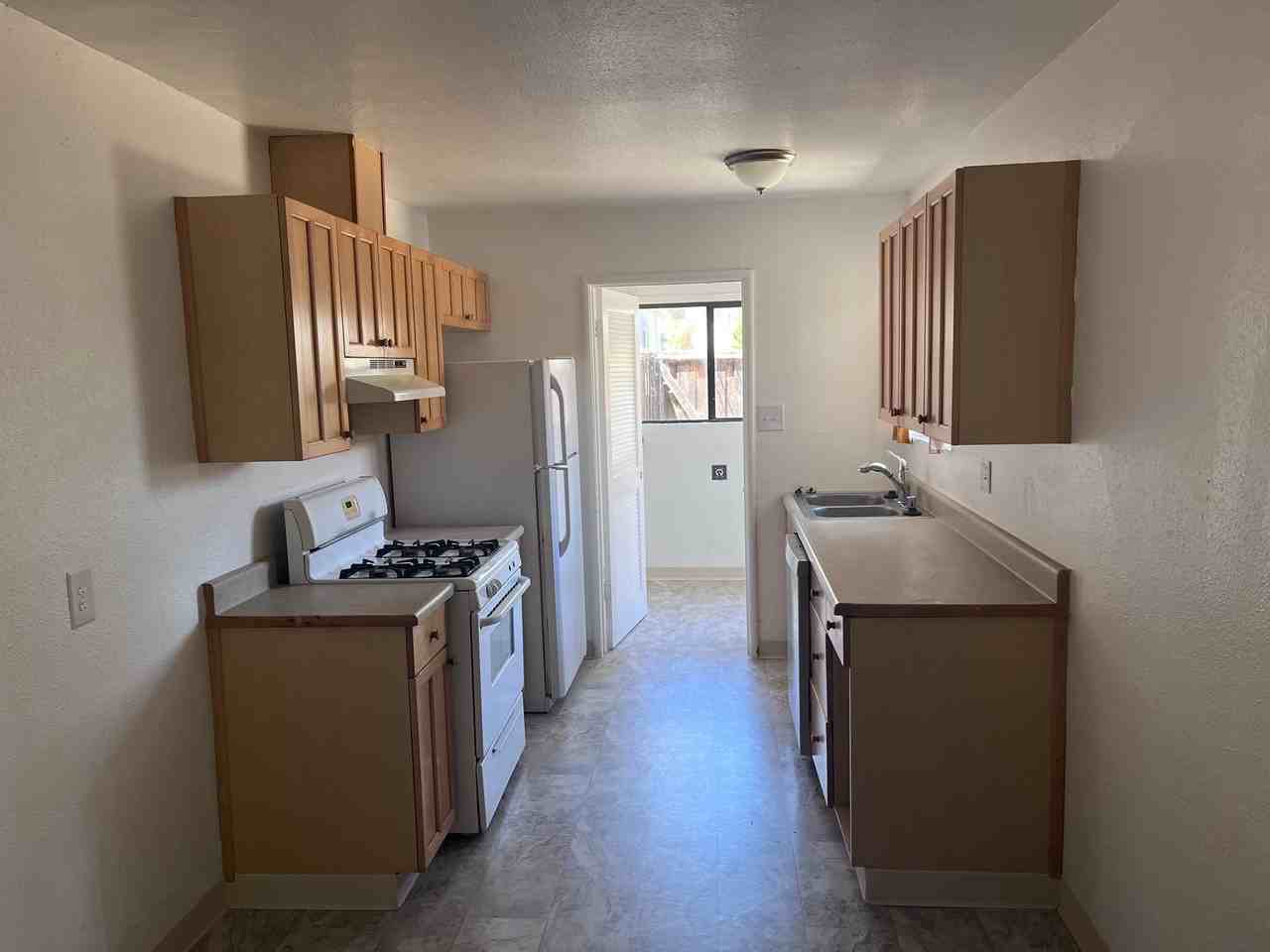 330 Arizona St - Photo 2 of 4