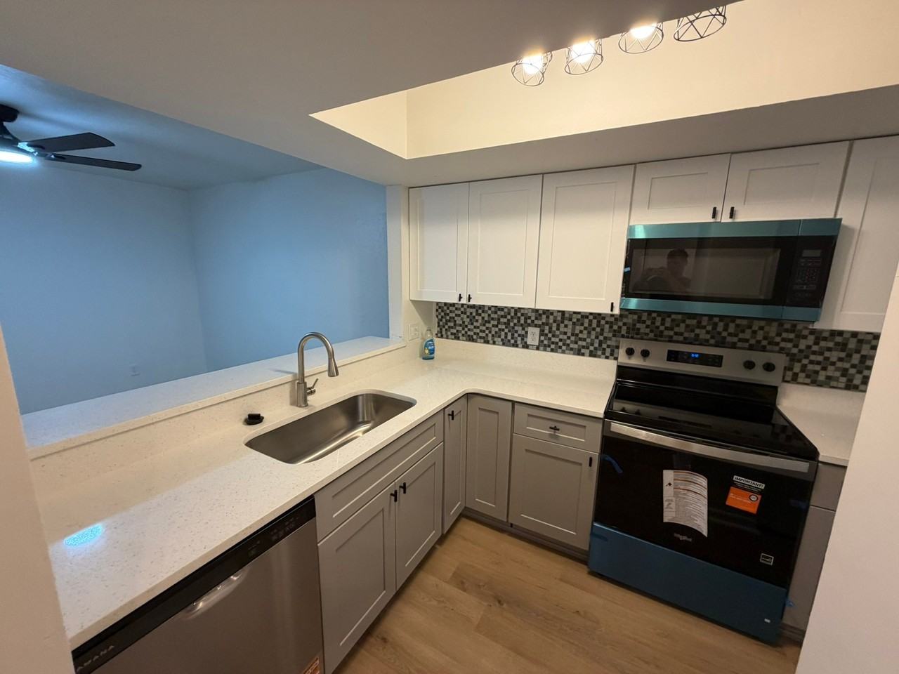 5424 Sw 4th Pl - Photo 3 of 20