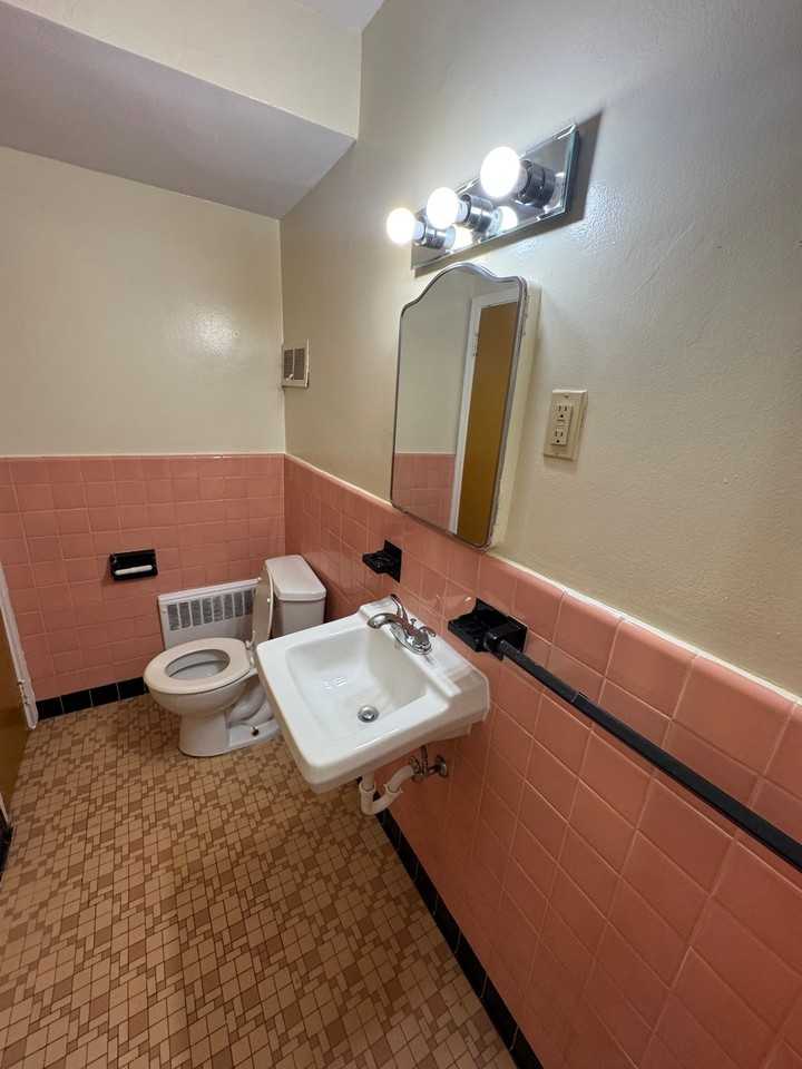 705 Snelling Ave S #B2 - Photo 6 of 11