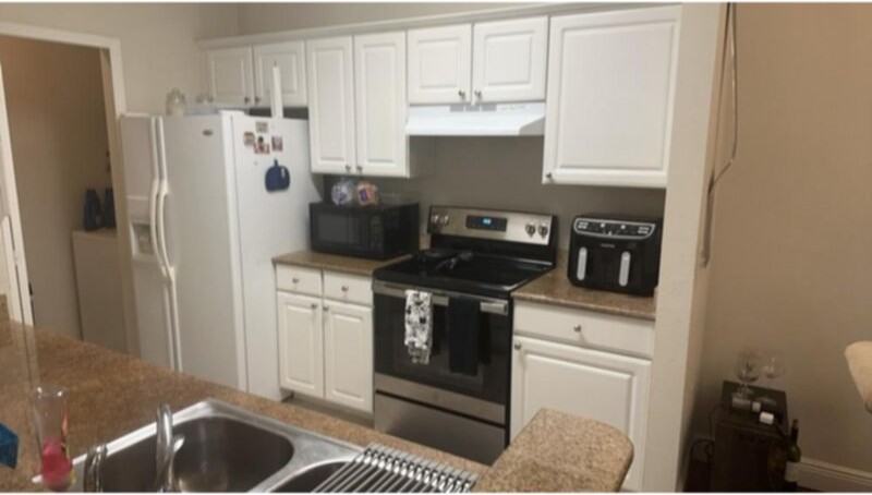 130 Southern Pecan Cir #107 - Photo 4 of 11