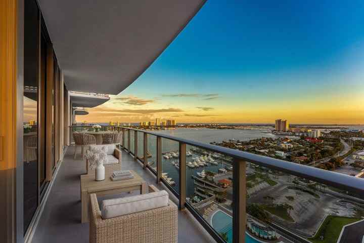 220 Lake Shore Drive - Photo 6 of 8