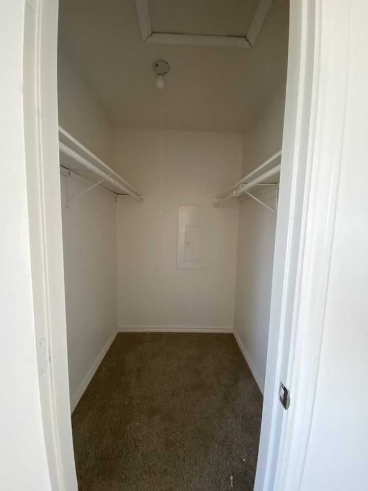 304 Cates Dr #304 - Photo 2 of 15