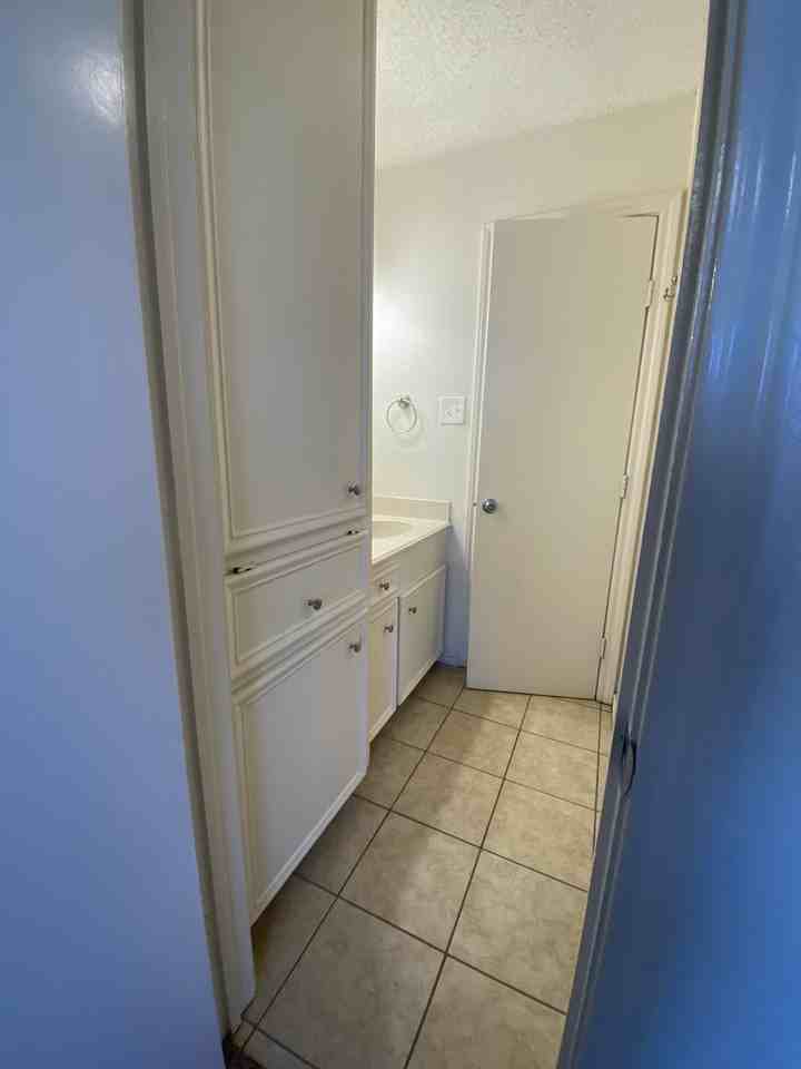 304 Cates Dr #304 - Photo 5 of 15