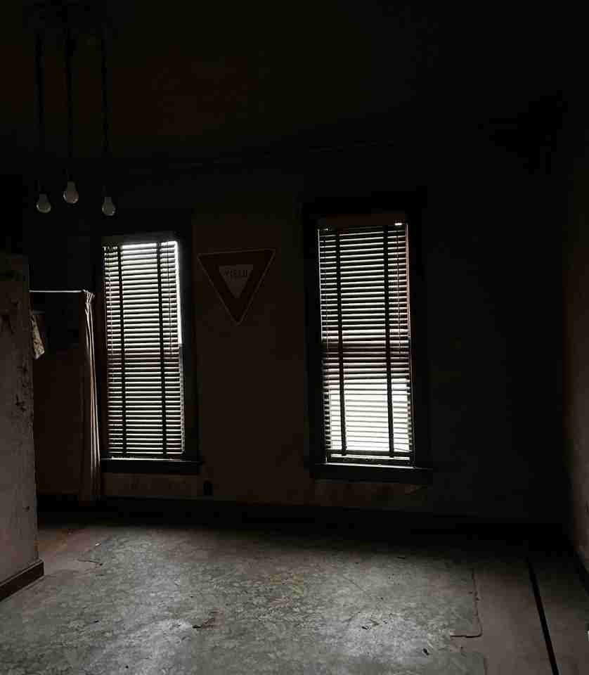 731 E Florida St #NA - Photo 5 of 8