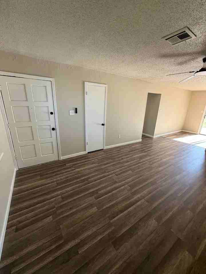 2408 Nw Norman Cir #NA - Photo 4 of 23