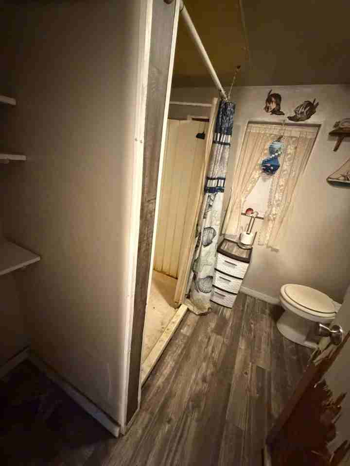 1404 Cody St #NA - Photo 5 of 9