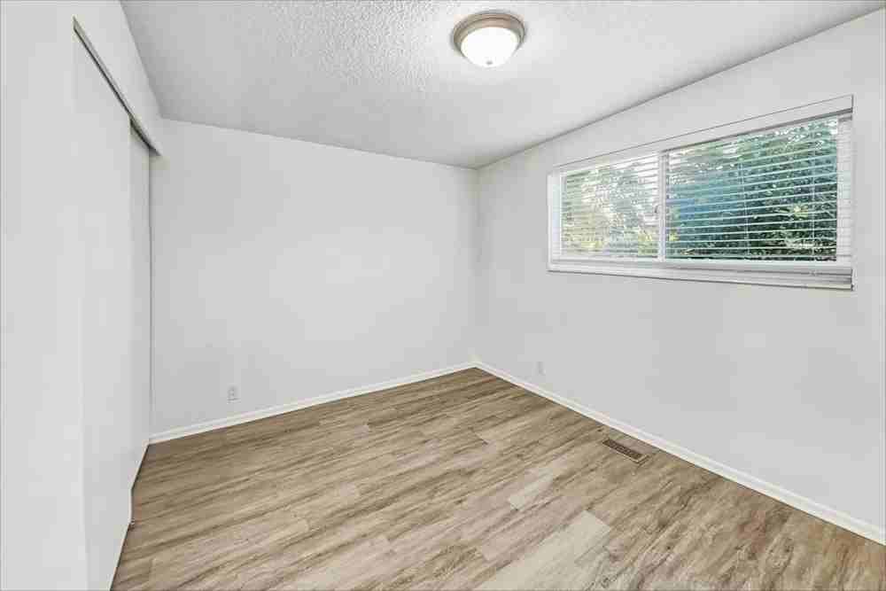 1746 N Nagle Ave #NA - Photo 4 of 5