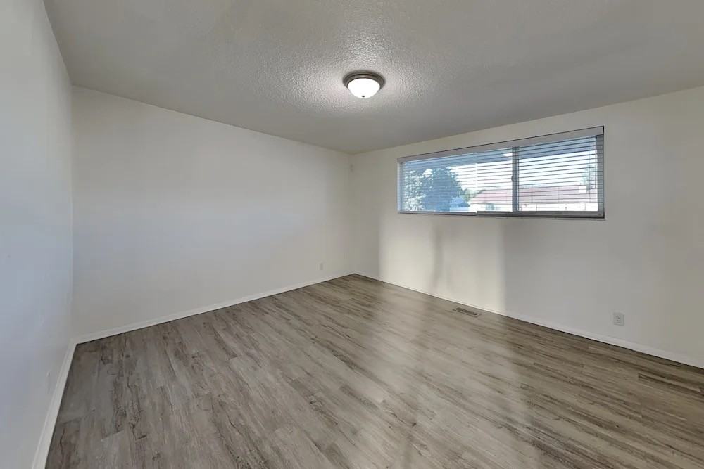 1746 N Nagle Ave #NA - Photo 5 of 5