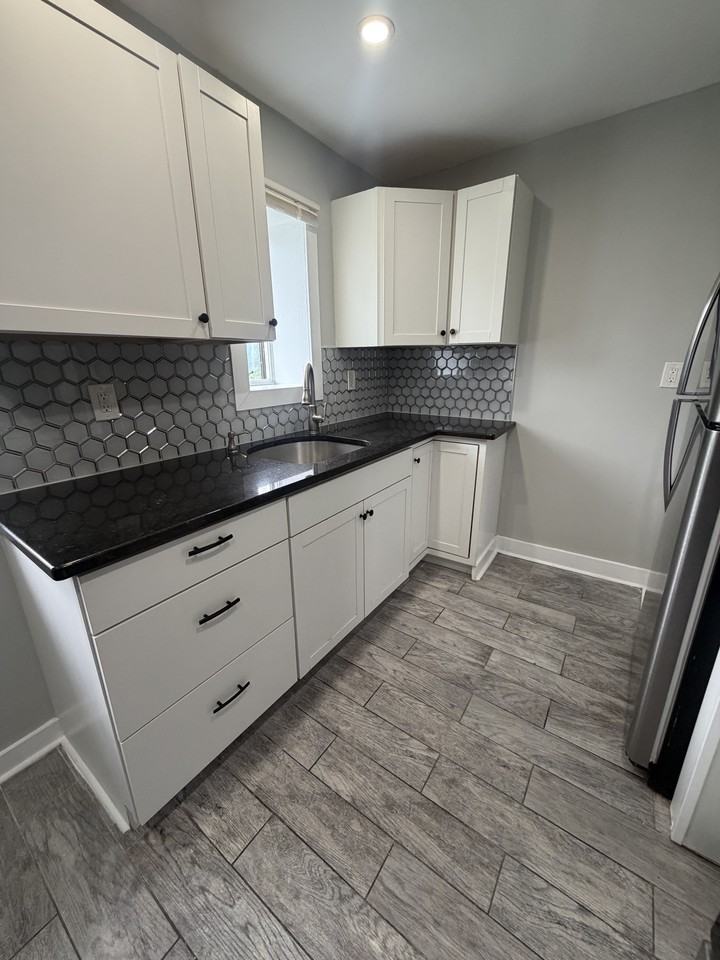 155 W Main St #3 - Photo 2 of 8