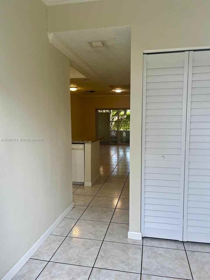 21 Fleming Court - Photo 2 of 8