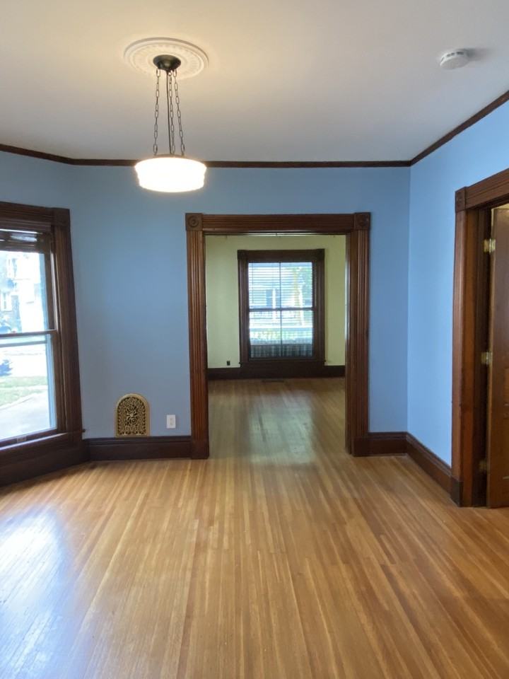 65 Amherst St - Photo 7 of 30