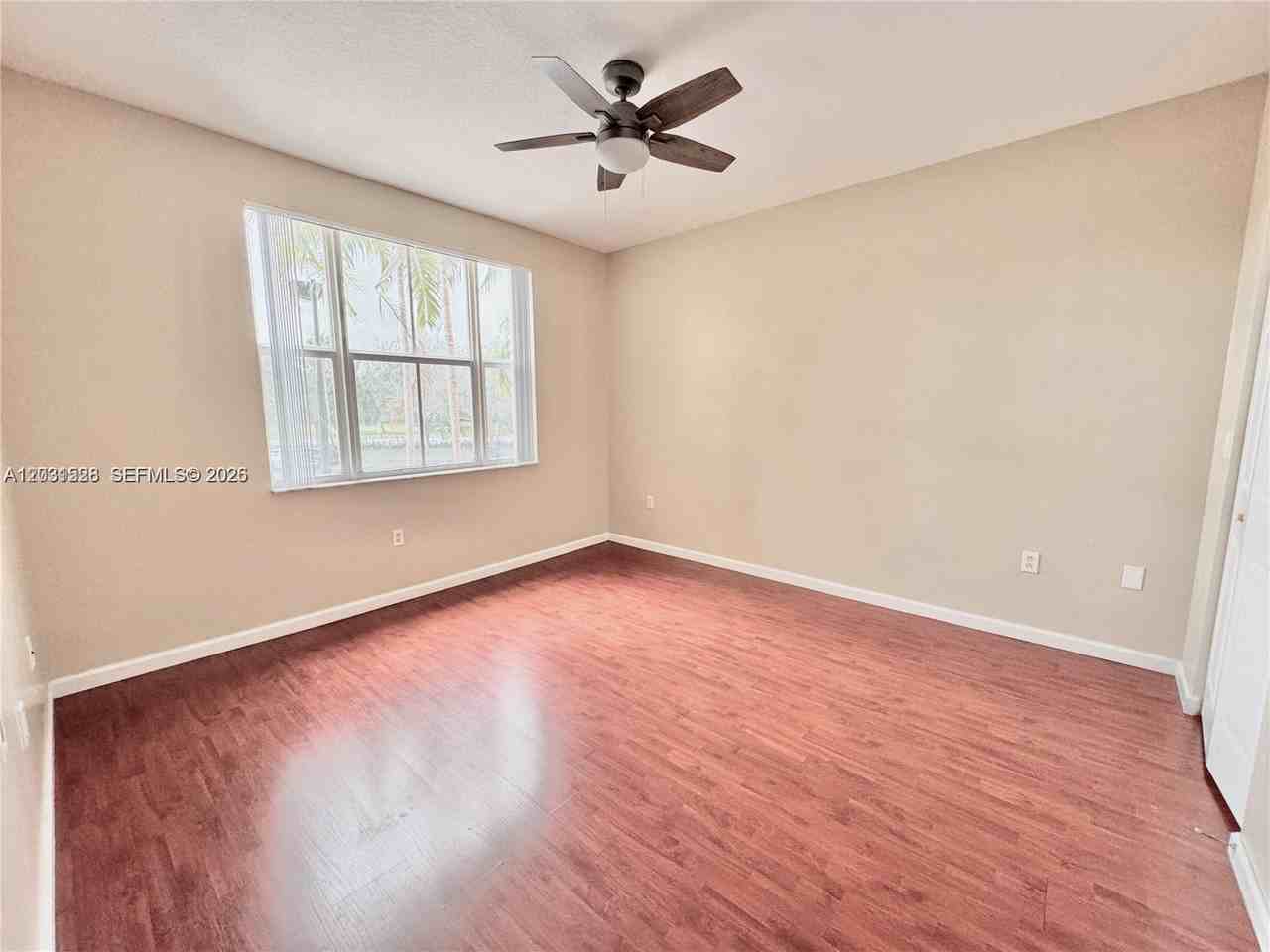 4700 Southwest 160th Avenue - Photo 7 of 12