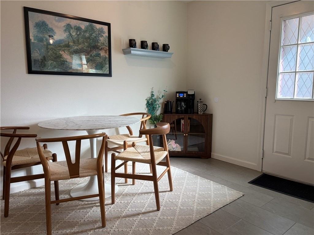 2630 E Kantz Dr - Photo 4 of 20
