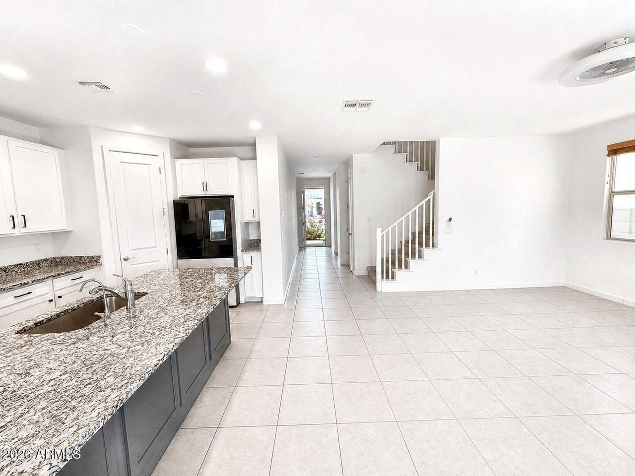 11245 E Unity Ave - Photo 4 of 13
