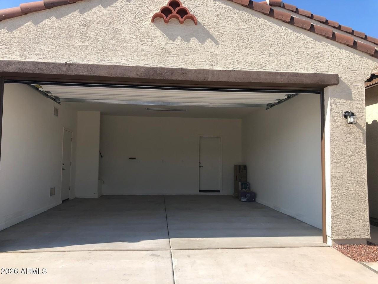 162 W Seven Seas Dr - Photo 3 of 15