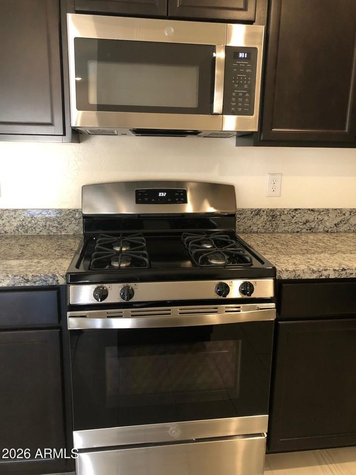162 W Seven Seas Dr - Photo 5 of 15