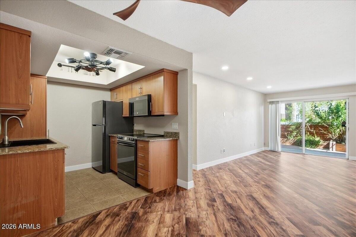 7350 N Via Paseo Del Sur #M106 - Photo 4 of 25