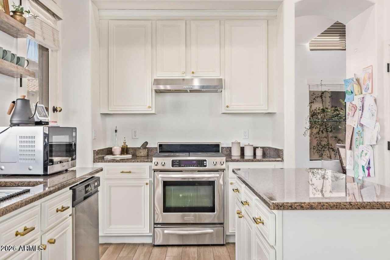 7250 E Norland St - Photo 5 of 28