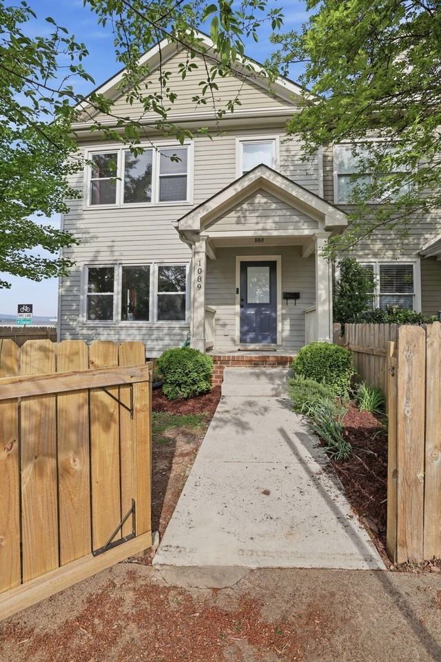 1089 Park Ave - Photo 3 of 25