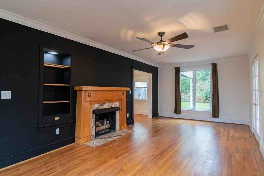 1708 Richards St - Photo 4 of 33